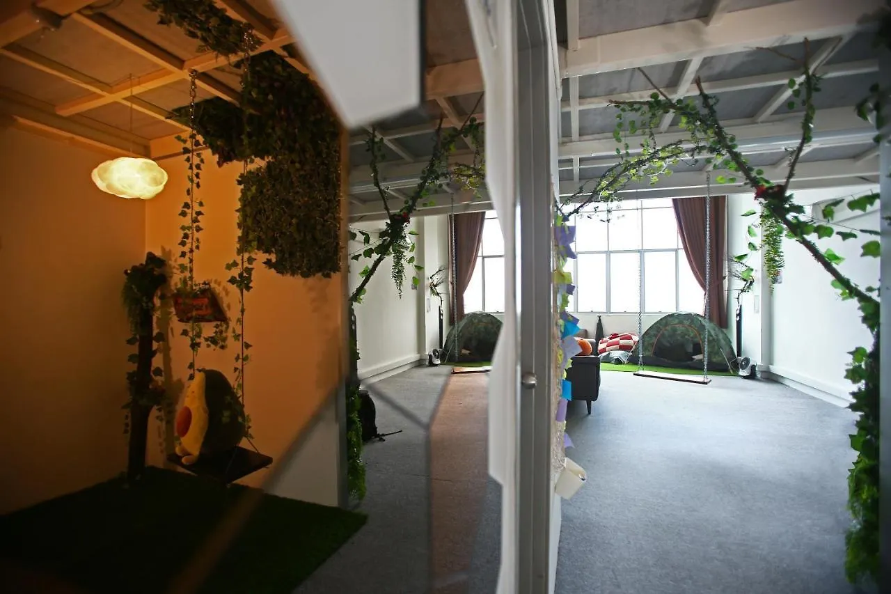 Private Forest Camp - Cinema, Hammock, Swing At Ceo Penang 바얀레파스 0*,  말레이시아
